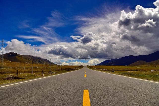 318公路是中国最长最美国道,沿途风景绝佳,进藏必去的最佳路线