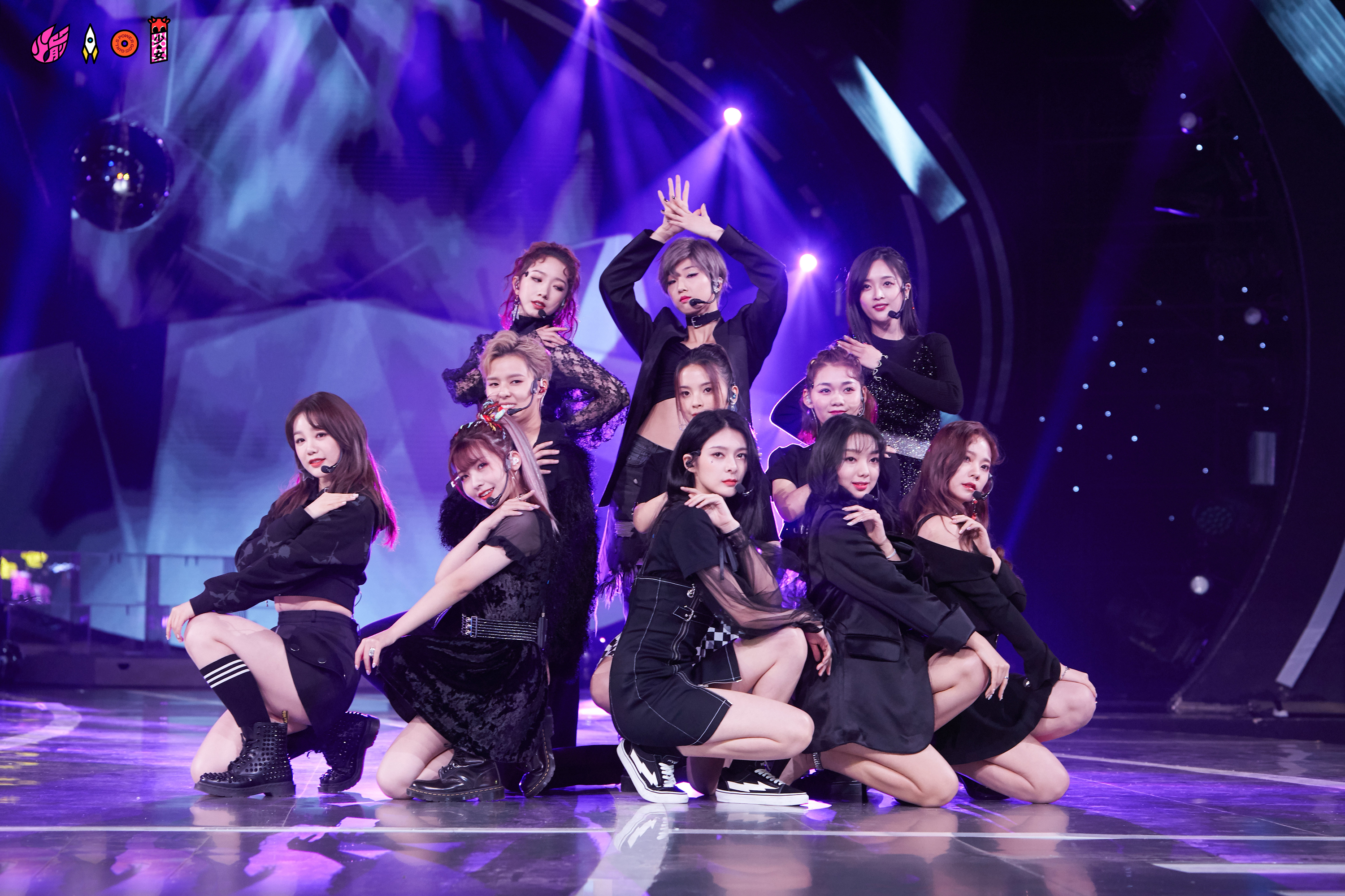 爱奇艺和腾讯分别推出了各自平台的第二季节目,不过《创造101》第二季