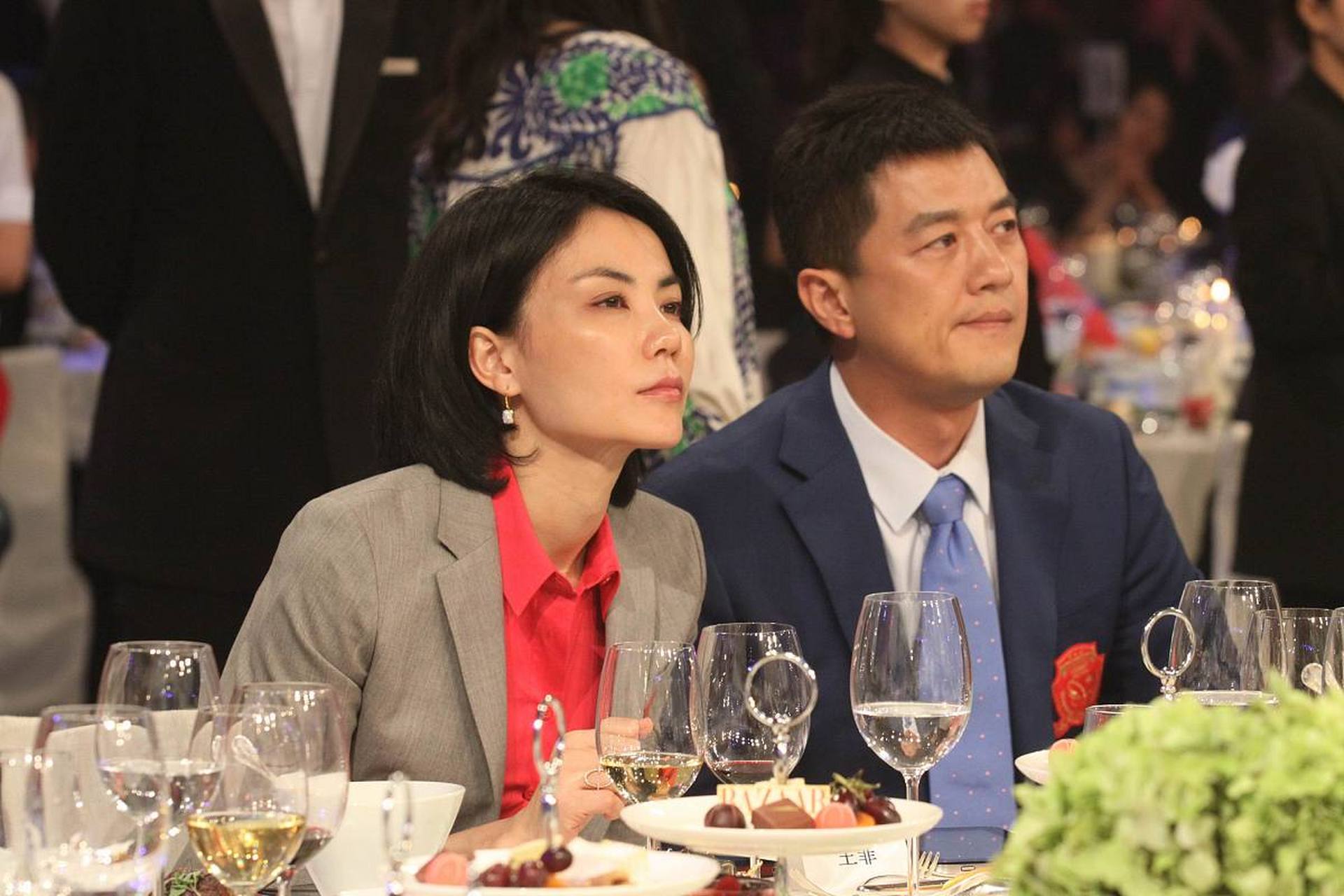 关于娱乐圈最近消息王菲是谁发的微博的信息