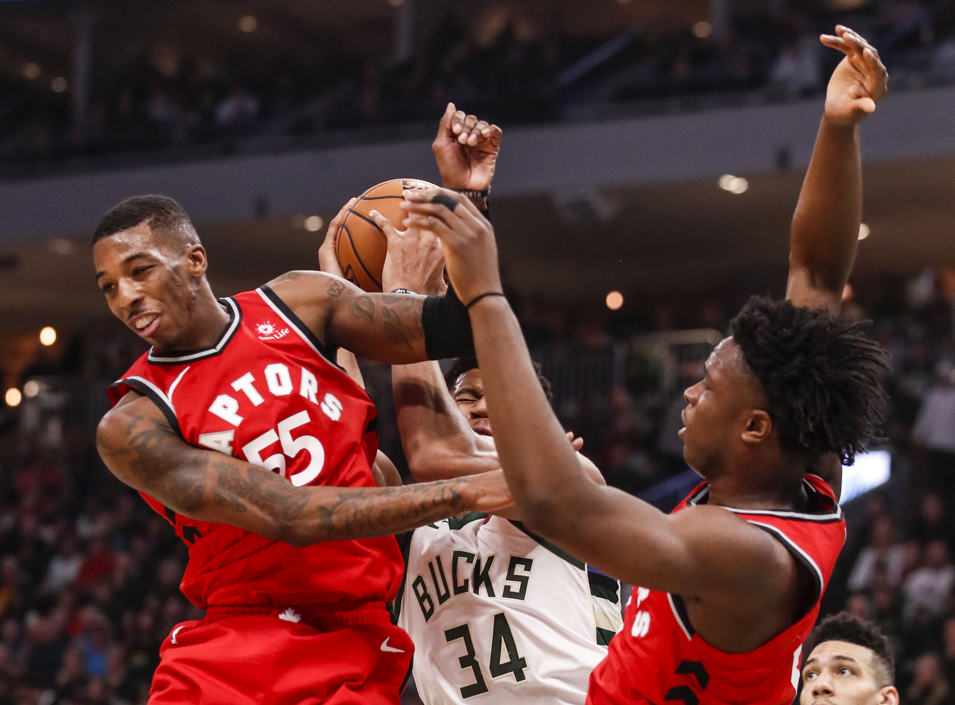 篮球——nba:猛龙胜雄鹿