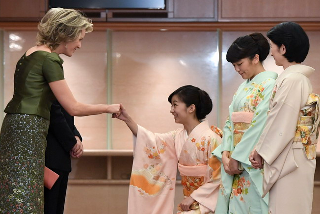日本的和服,皇室成员穿上风格各不同,美智子皇后很有韵味
