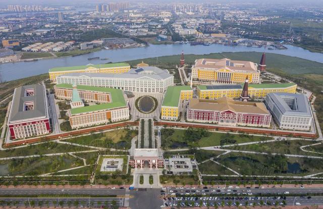 华为苏州企业业务总部,建筑形如"克里姆林宫"