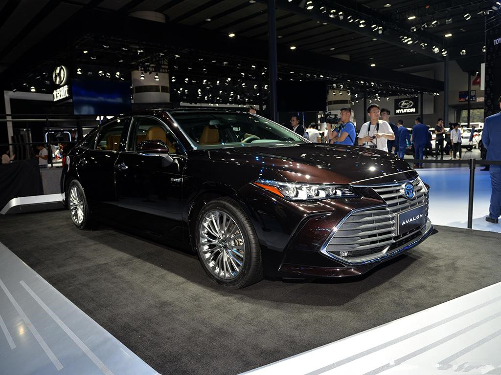 2018广州车展最受关注的车,丰田亚洲龙!