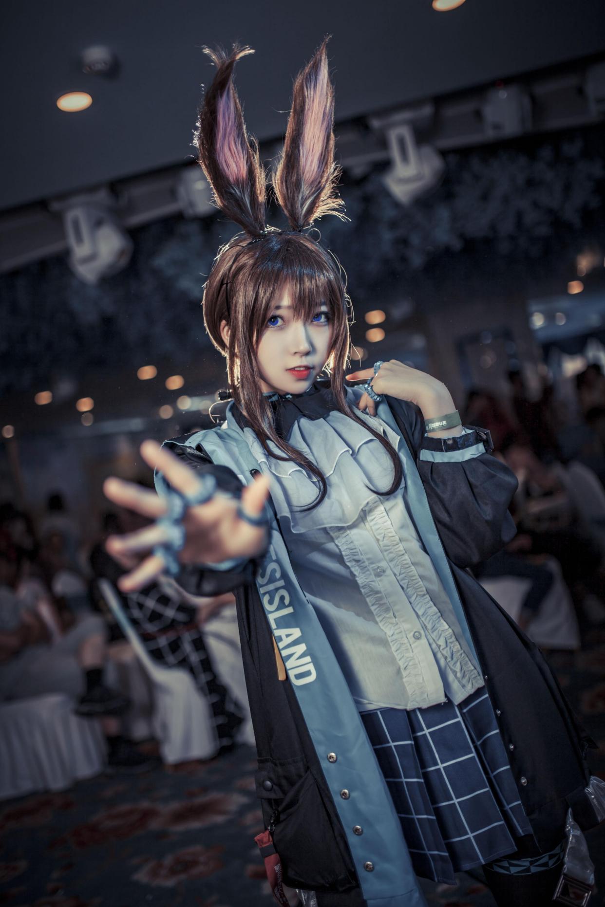 「明日方舟」二次元形象阿米娅cos,快收藏吧