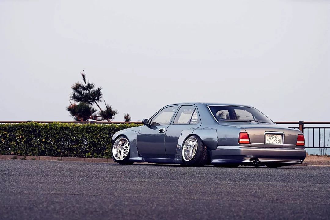 可惜!国内从没进口过cima y32