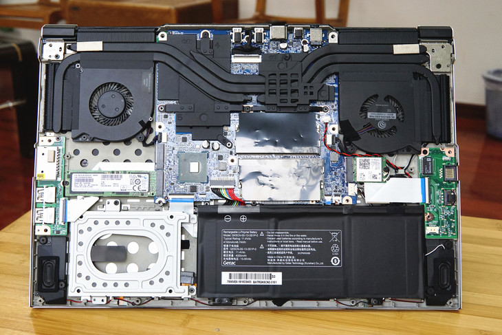 颜值性能两相宜 机械师f117-b1窄边框游戏本亮点解析