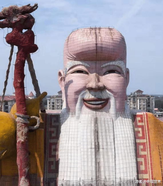 奇葩!河北最雷人建筑高41米,被评中国最丑,路人都想"拜一拜"