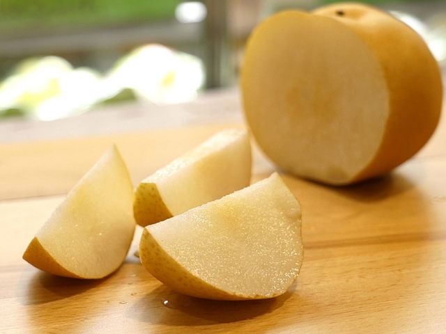 这些日本梨最贵45元一个,该怎么挑选出最好的那一颗?