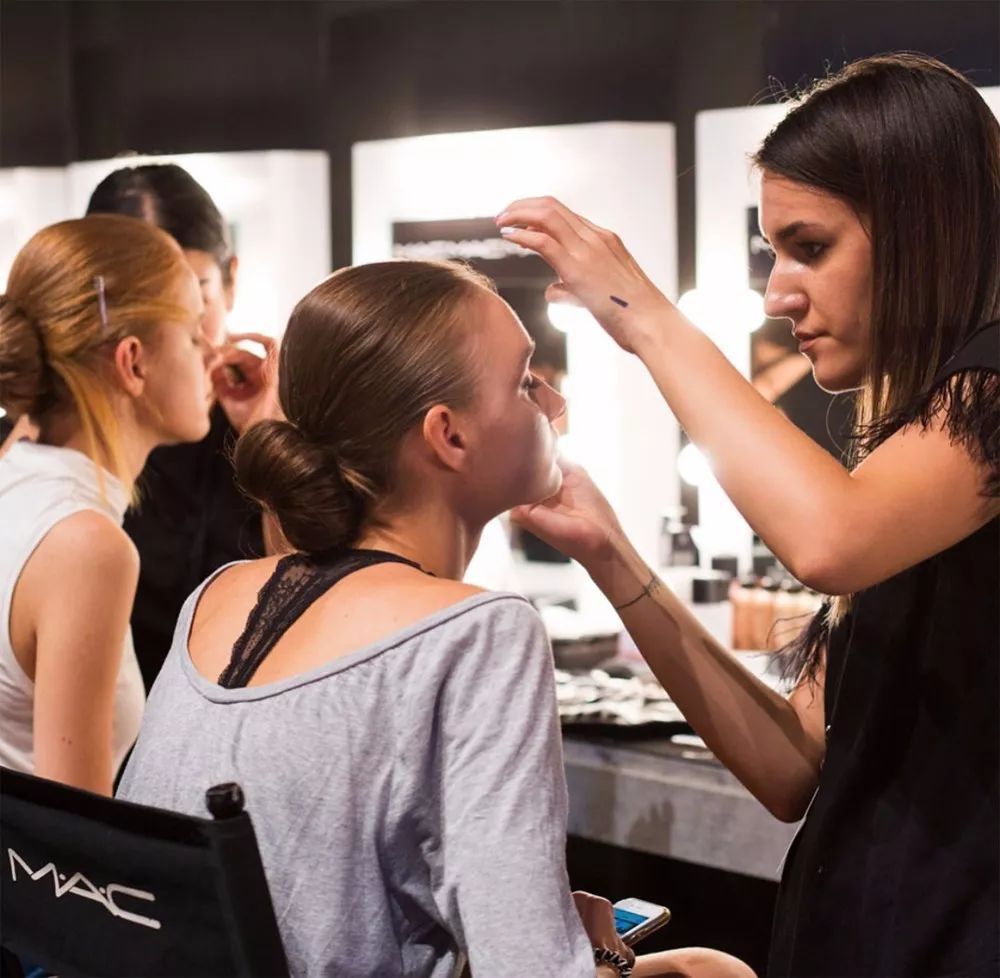 柜姐才不会告诉你,专柜试化妆品的时候,要注意的5件事