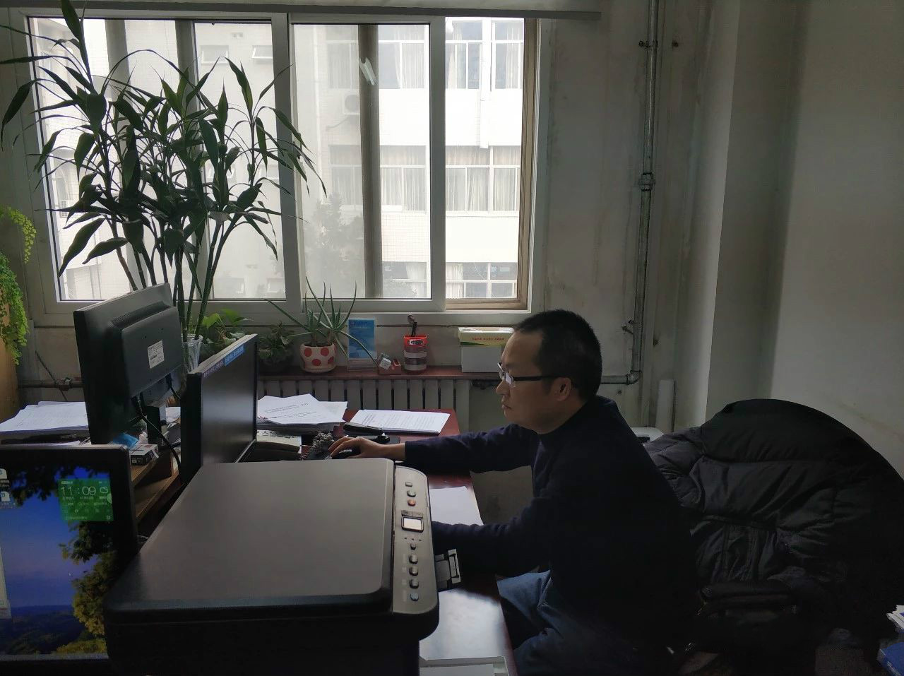 疫情后方的默默奉献者——市疾控中心办公室主任李世杰