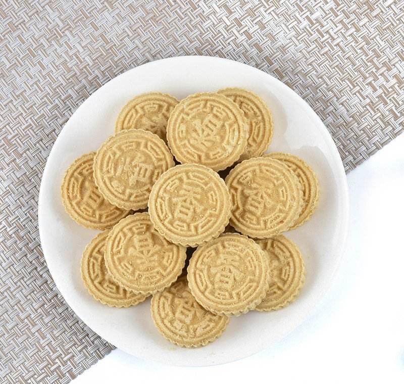 不过现在炒米饼在商店里也能买到了,有兴趣的小伙伴可以试试哦!