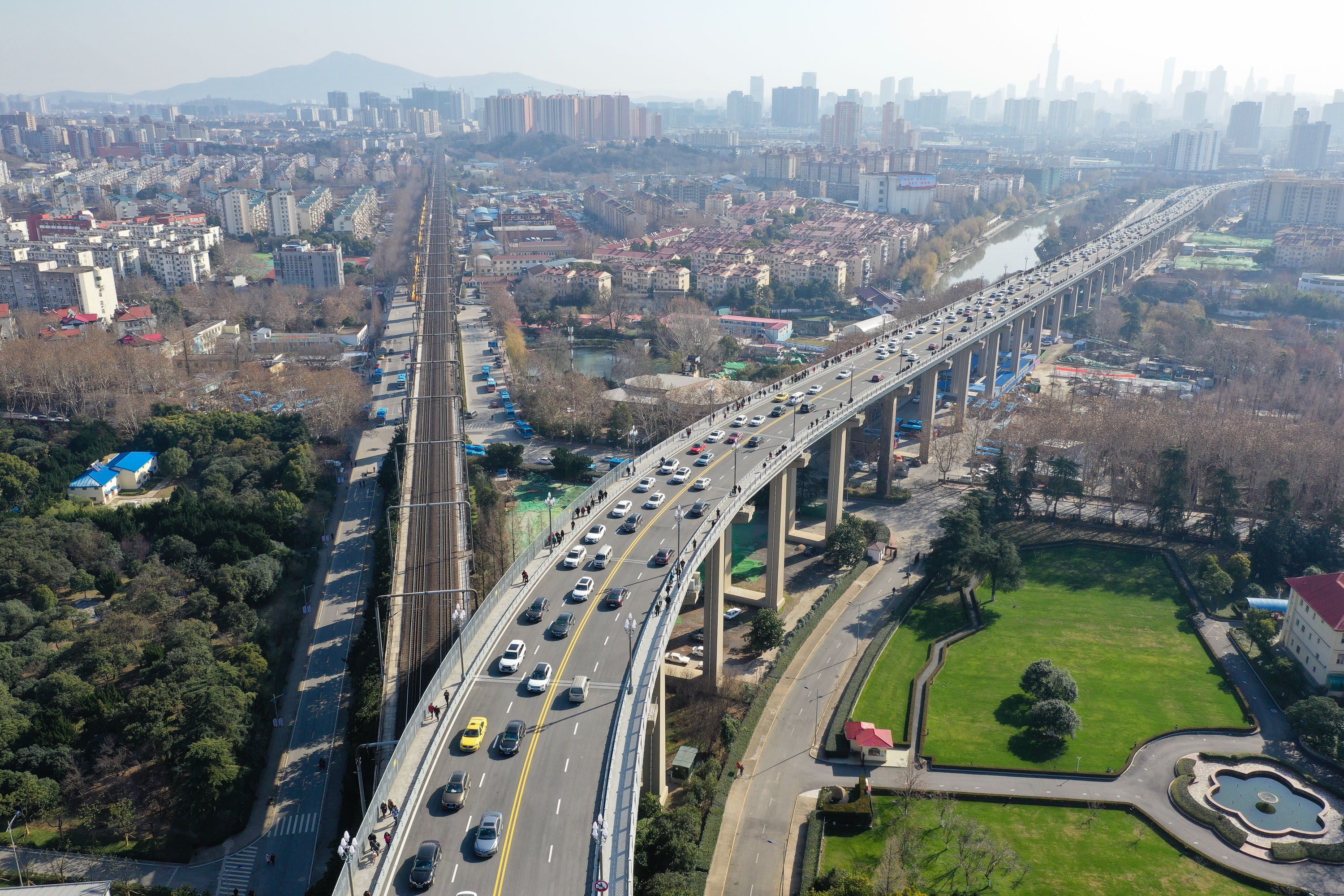 南京长江大桥公路桥恢复通车