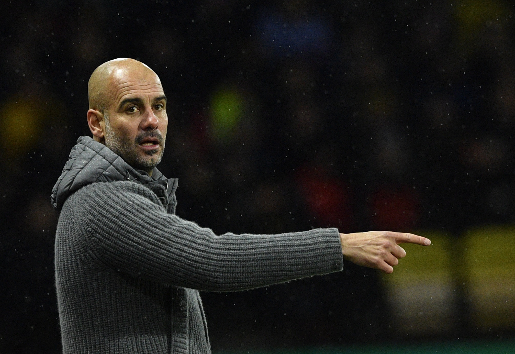 足球——英超联赛:曼城胜沃特福德