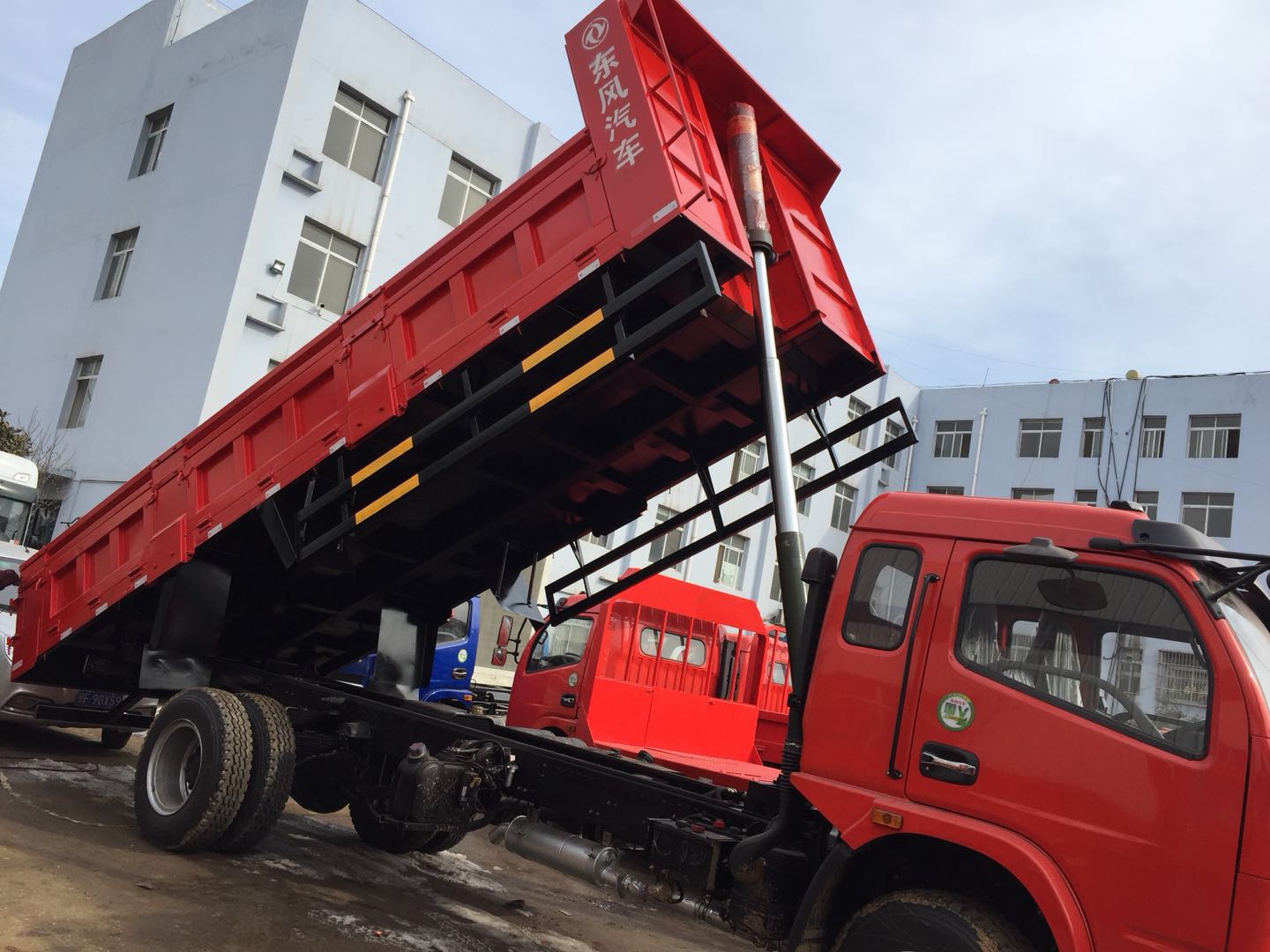 东风福瑞卡6.5米自卸车