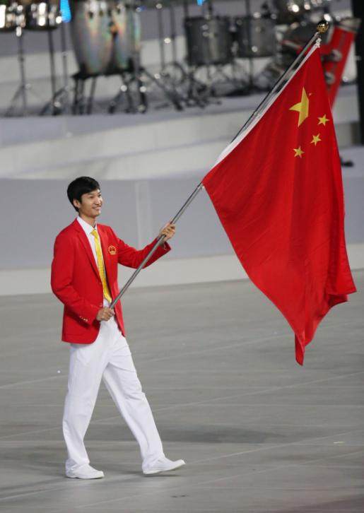 亚运中国旗手:金紫薇首位女旗手 雅加达花落赵帅