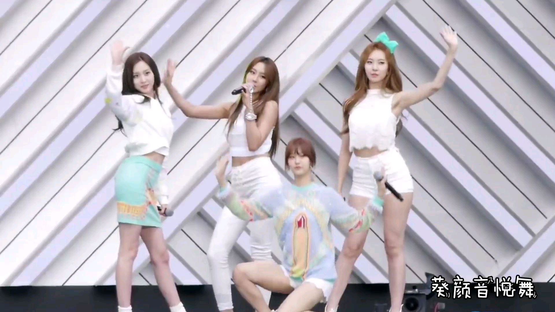 [图]甜美女孩 BESTie - THANK U VERY MUCH-140607