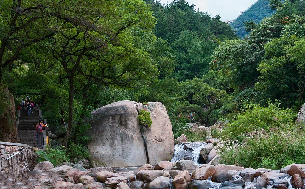 嶗山美景:風景如畫的嶗山,無限風光,攝人心魄!盡情地欣賞吧!值得一觀!