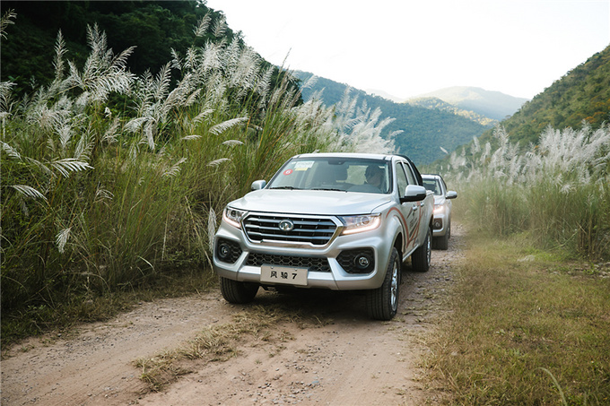 长城风骏7车身颜色提前曝光!丰田红最帅,不愧是中国的海拉克斯