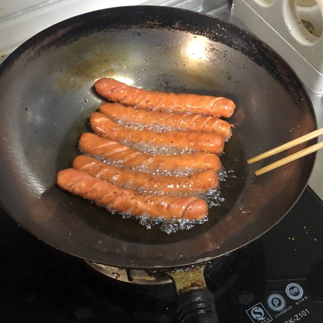 自己在家炸香肠,简单方便,健康又卫生