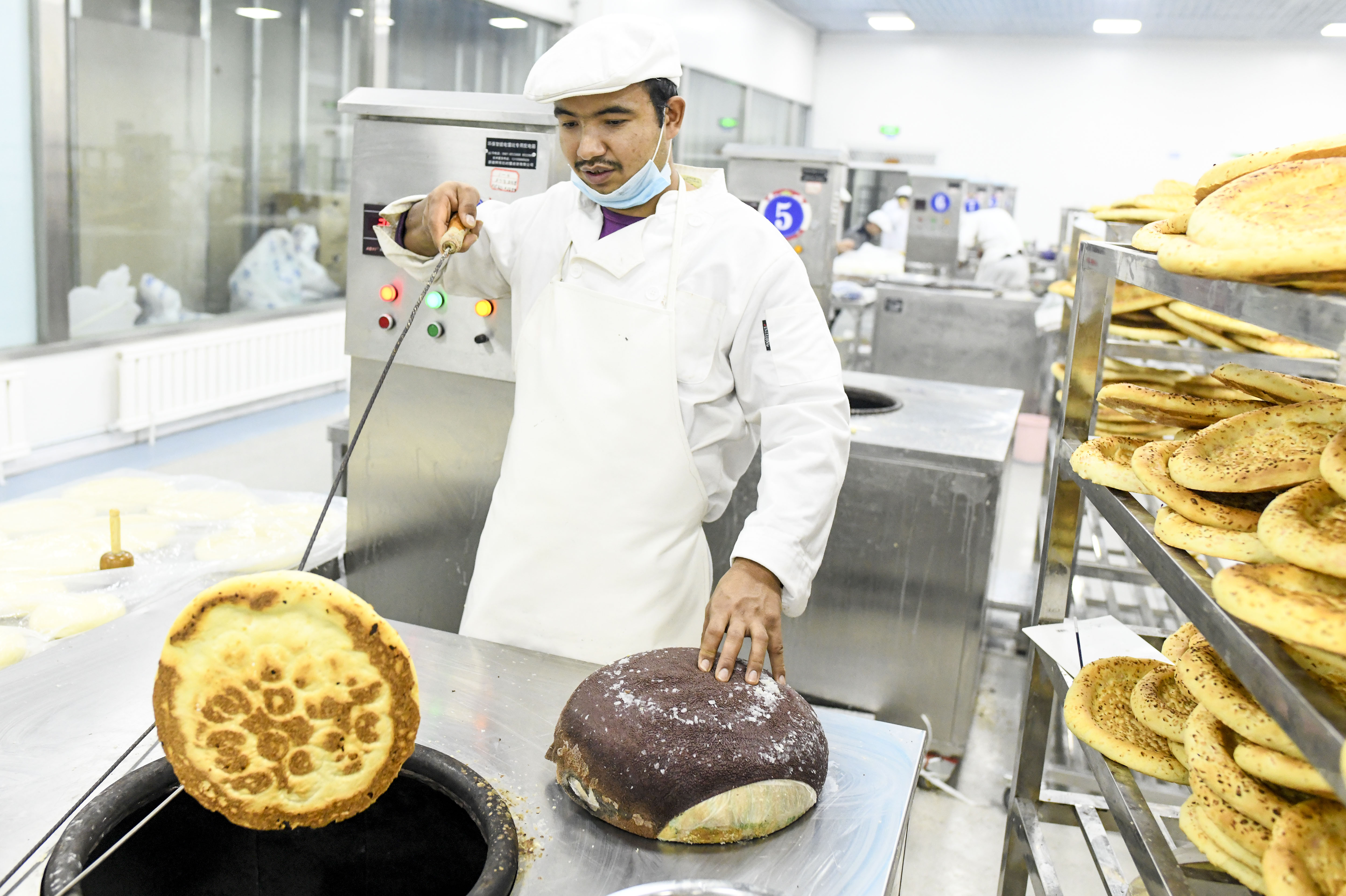 打馕小伙阿卜都"变身记"(7)