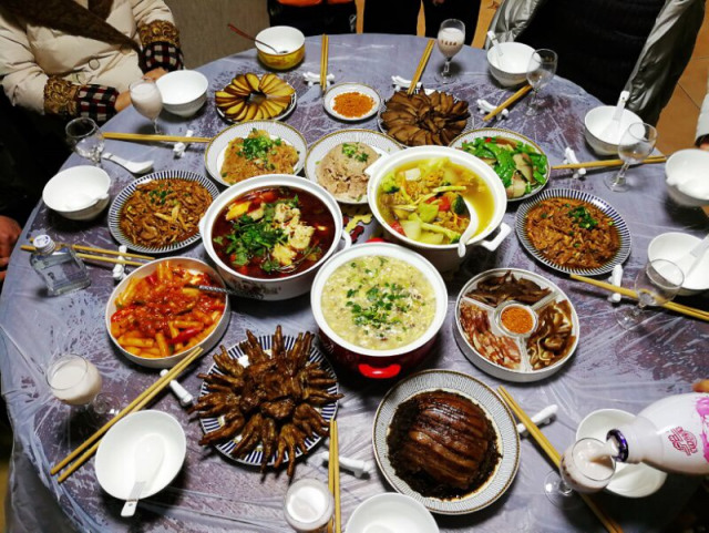 新春家宴南北方不同的年夜饭,舌尖上的美味,全是家的味道