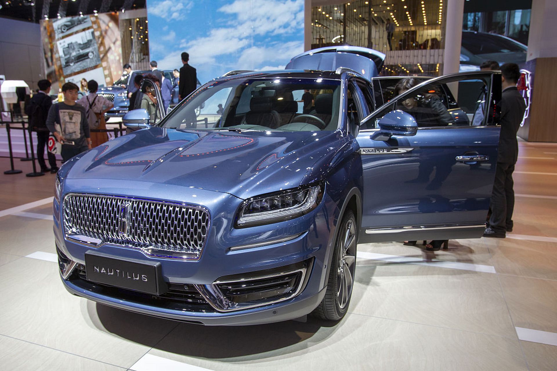 林肯全新航海家混动,是一辆一应俱全的座驾.