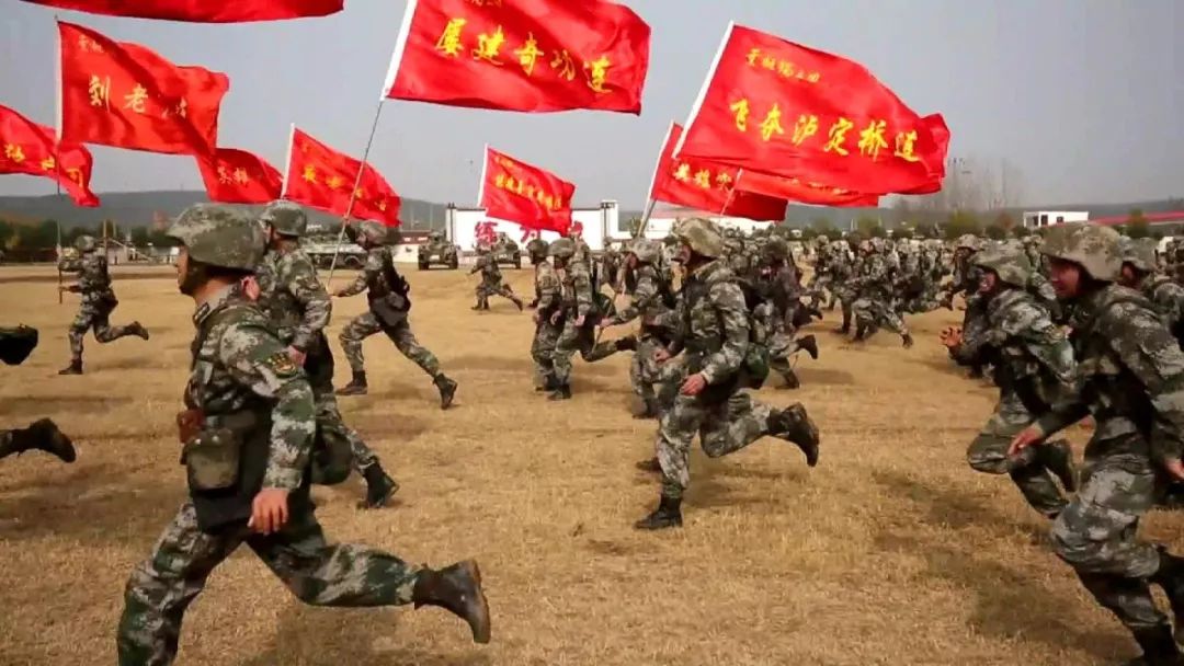 高举光荣战旗 汇聚磅礴力量