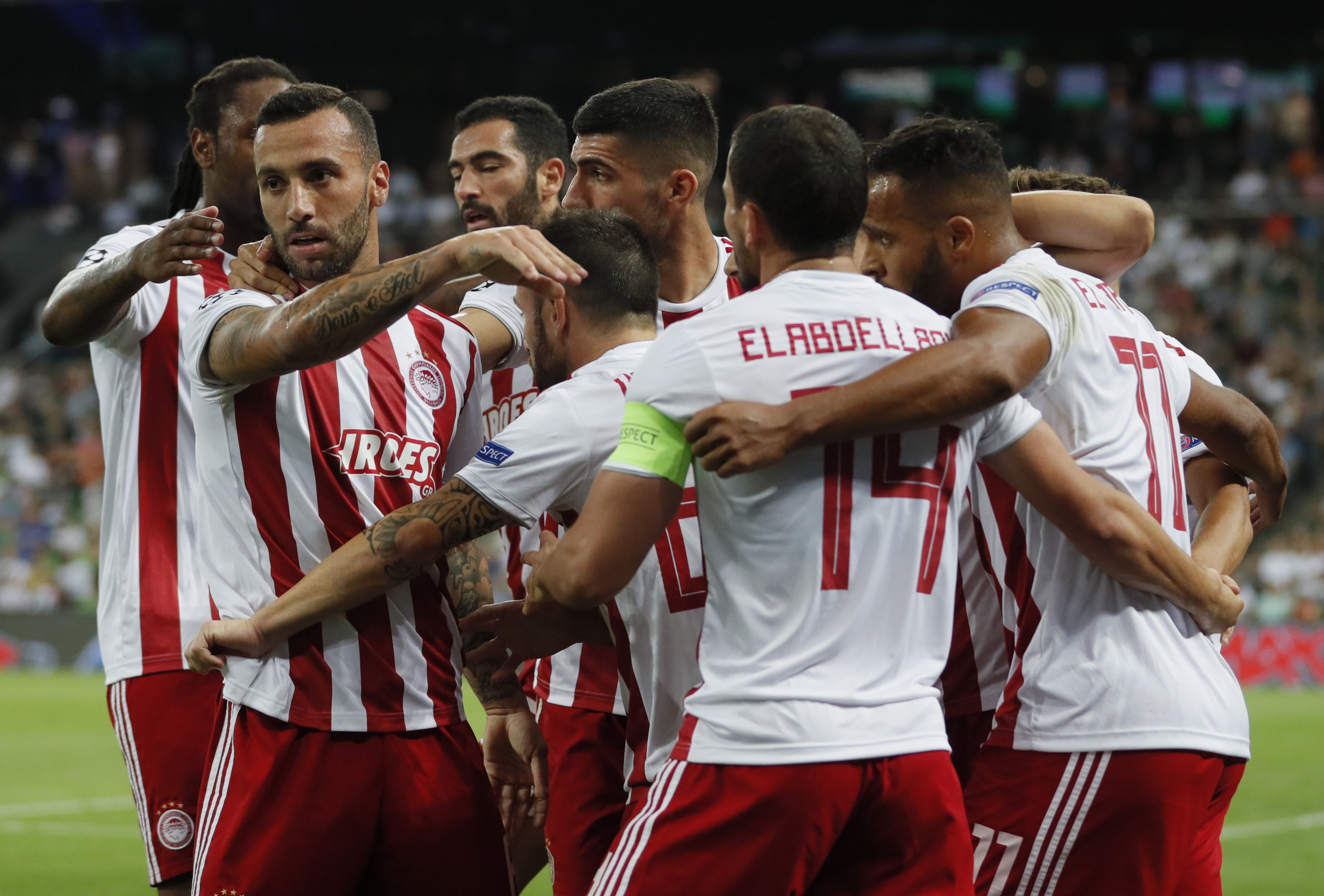 足球——欧冠资格赛:奥林匹亚科斯晋级正赛(2)