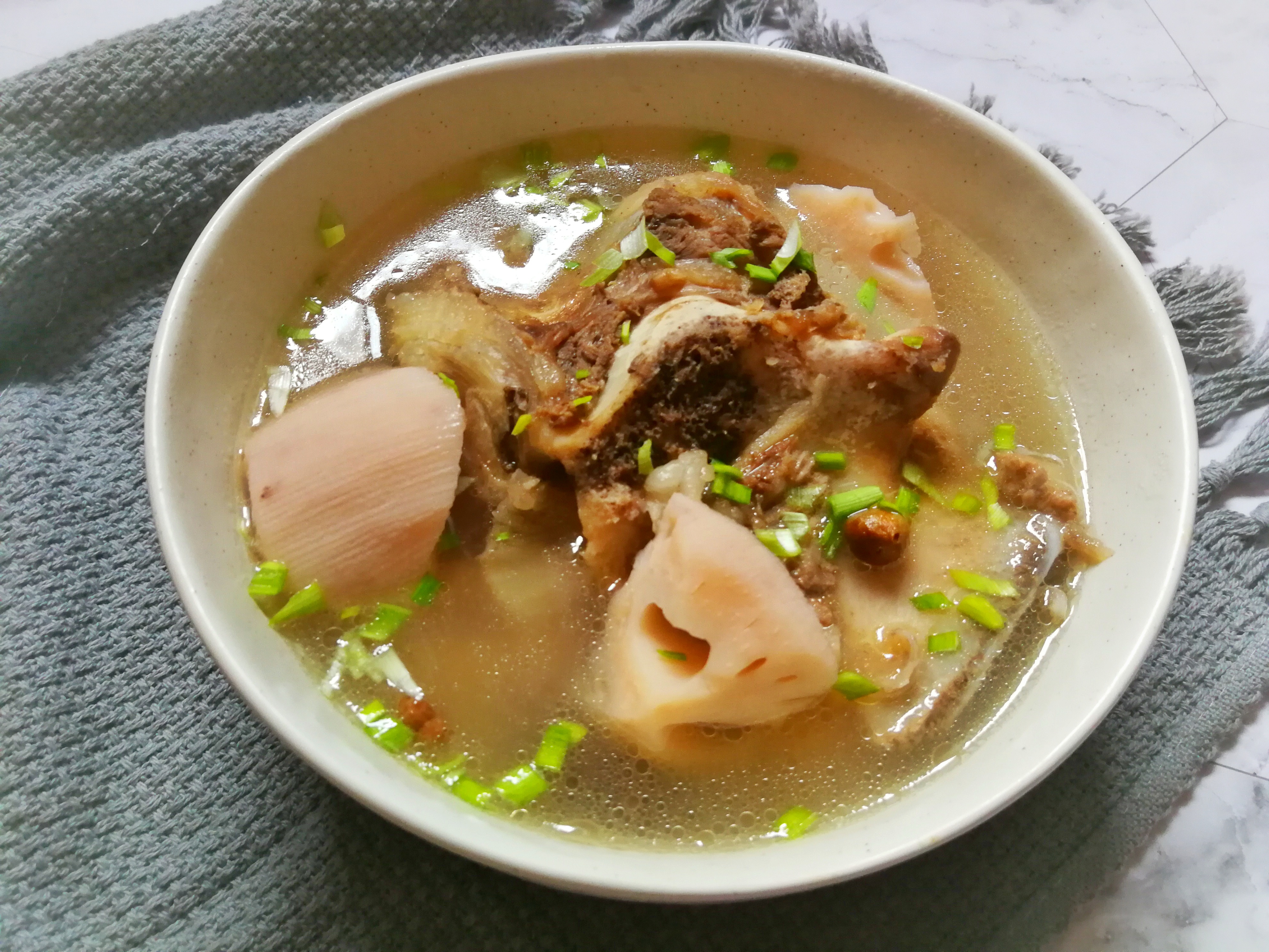 牛的这个部位用来煲汤,味道鲜美,价格便宜,人人都能吃得起