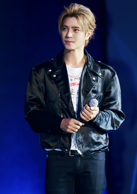 当然,小猪罗志祥,除了内在的实力很强之外,他的外在也非常有魅力.