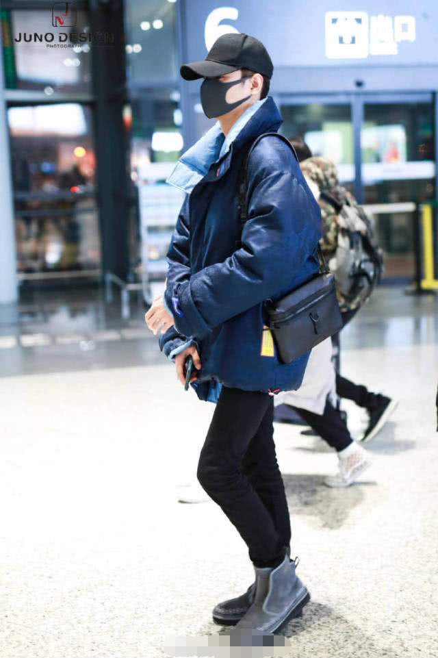 随便一个包就超万元