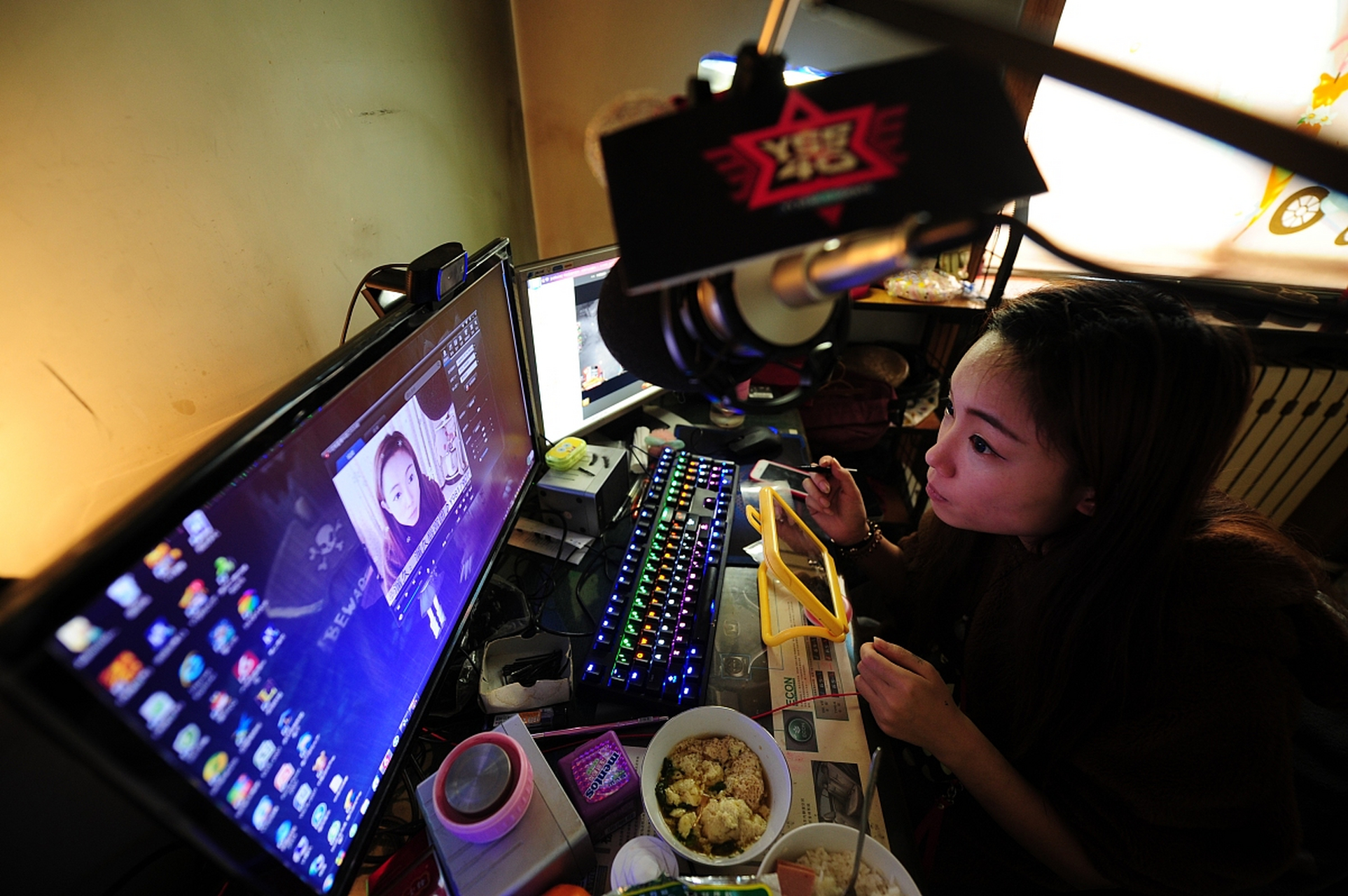 9000万打赏网络女主播只为见一面,到底是什么样的主播能让小伙付出