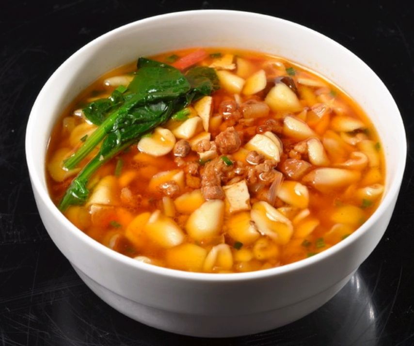 教你做陕西特色美食—烩麻食,汤汁浓郁,筋韧爽滑,好吃又营养