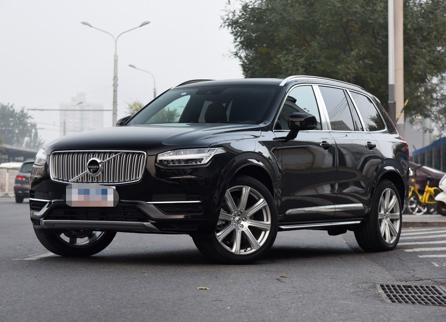 沃尔沃xc90新能源-t8荣誉版—沃尔沃汽车推出的suv,实车亮相!