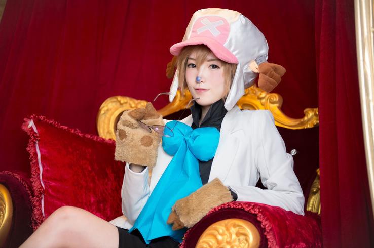 海贼王cos,网友:乔巴,你爪子还有戴眼镜的功能?感觉好厉害!