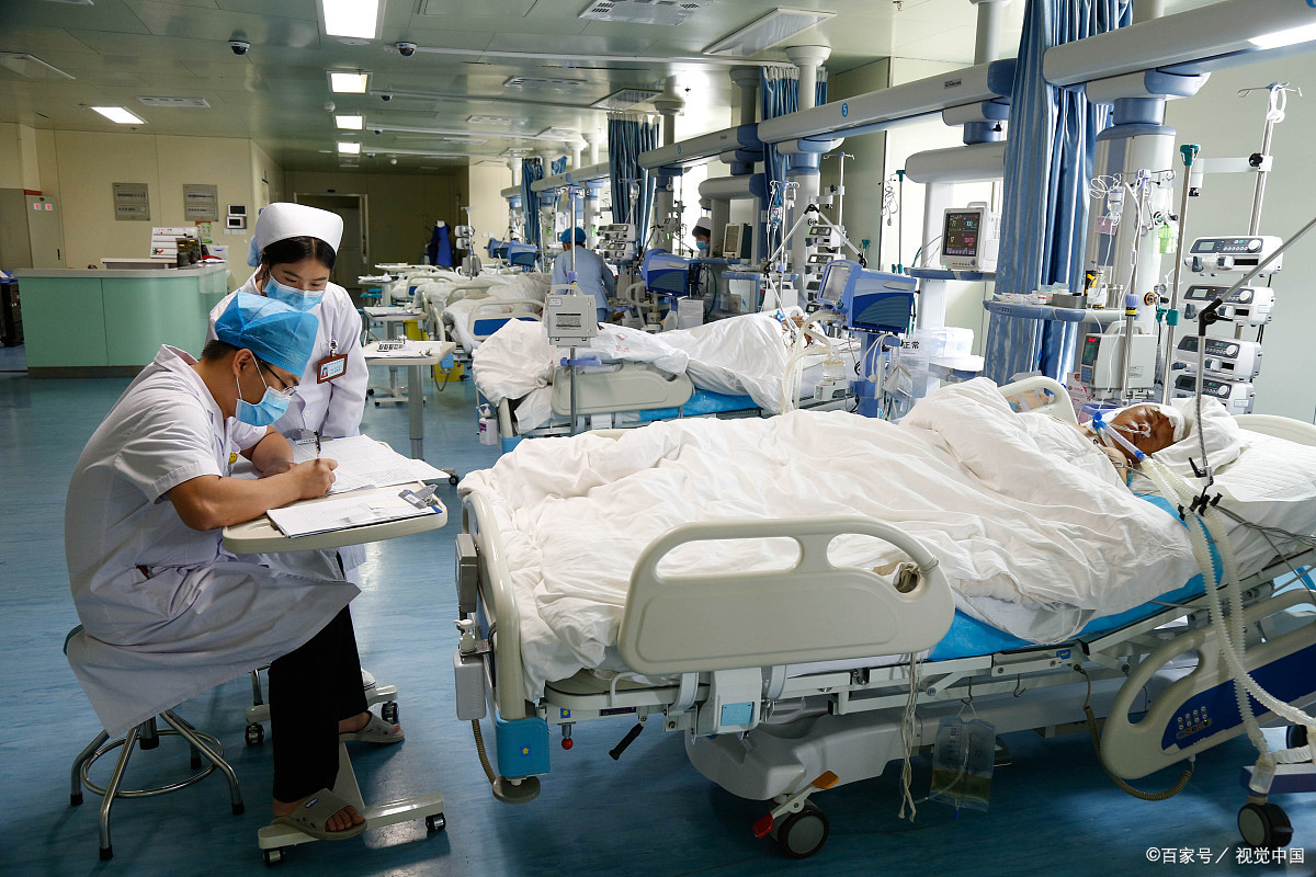 出于担心,李先生来到医院进行