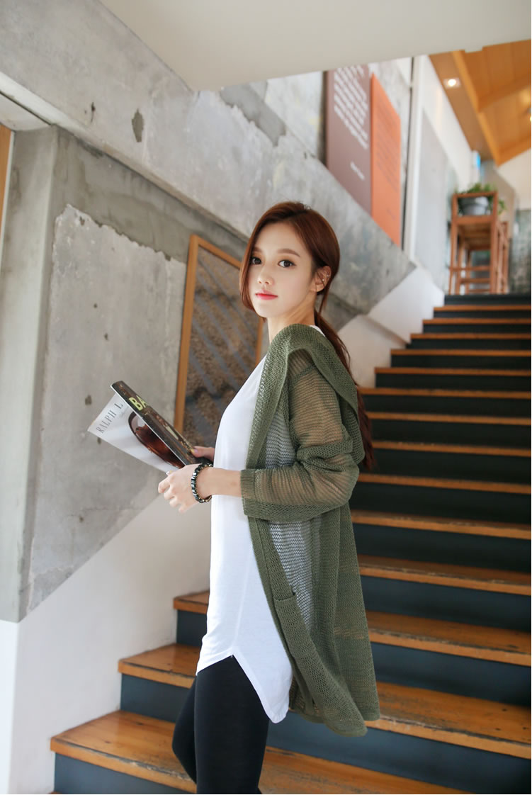 每日一珠 孙允珠墨绿色轻薄网纱外套