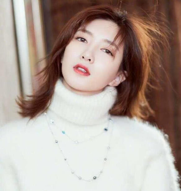 江疏影与薛之谦跳热舞,看到江疏影腿后,网友直呼:太美了!