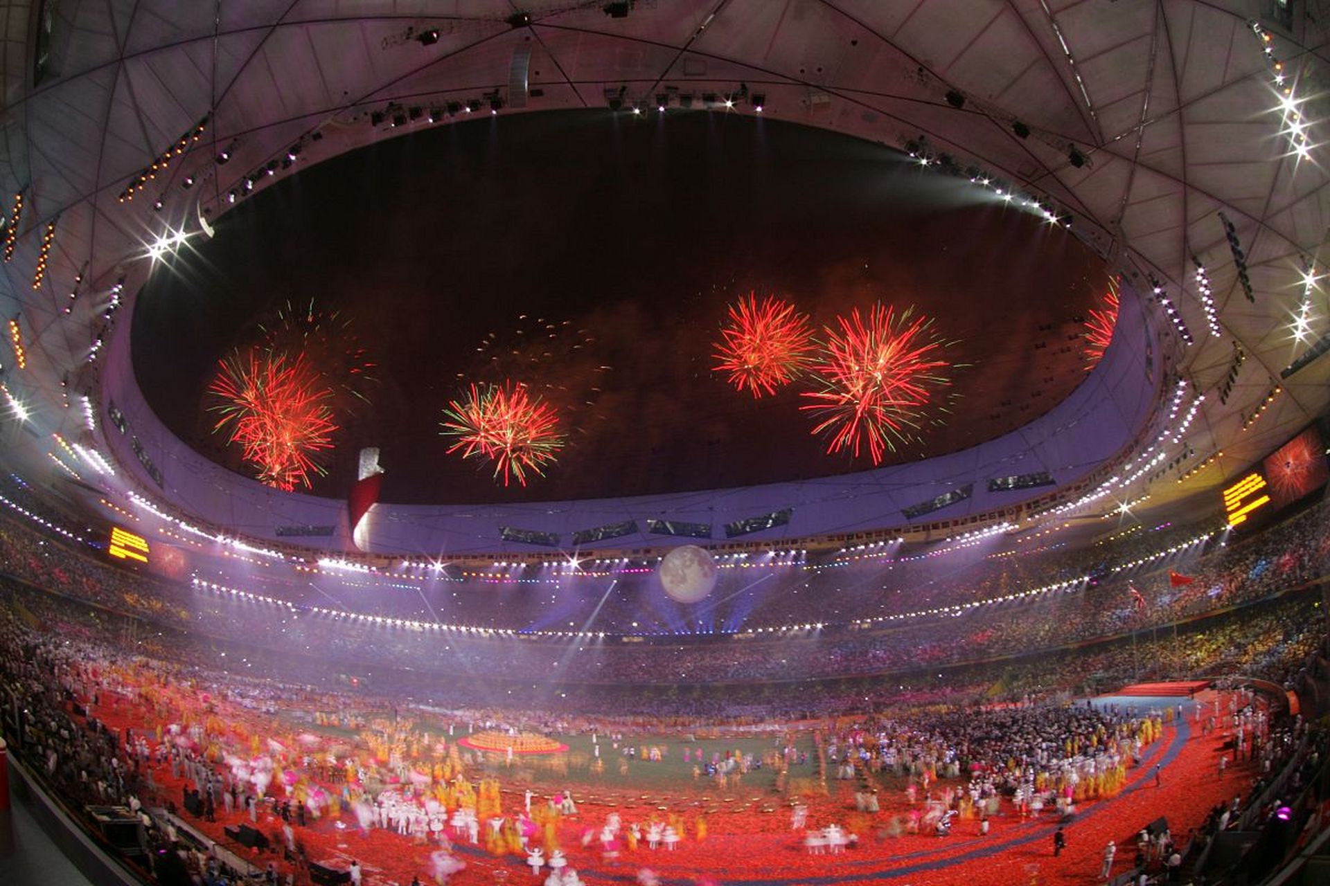 北京奥运会开幕:奥运精神的辉煌展示  2008年8月8日,北京奥运会在庄严