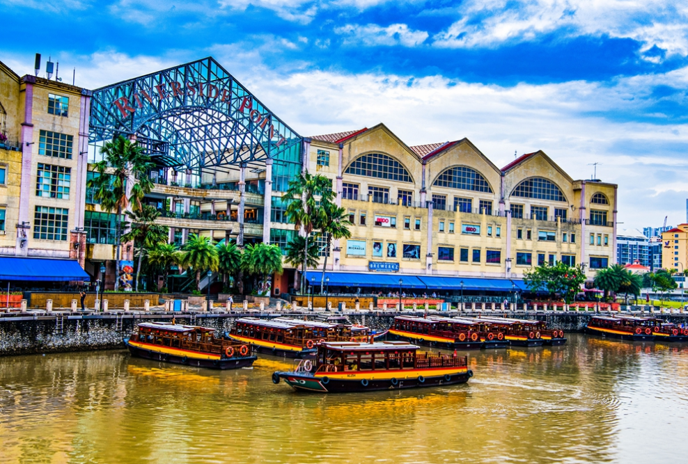 新加坡的这个码头真实名称叫克拉码头,距离著名旅游胜地鱼尾狮公园和