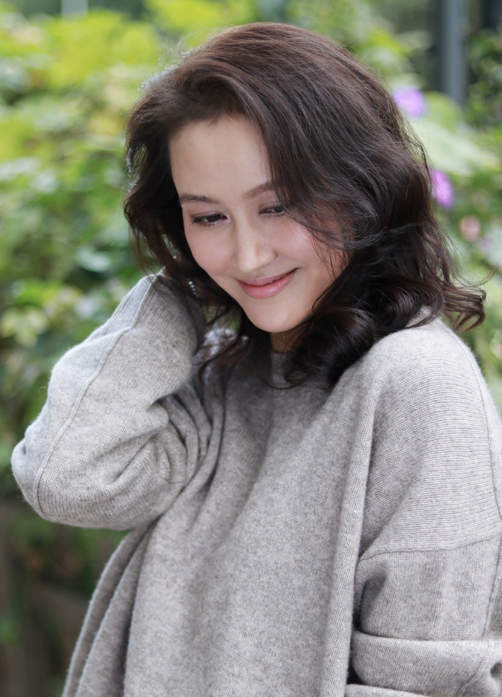 2006年7月,袁志博主演吴天明任导演的《南阳有情天》中的女主角.