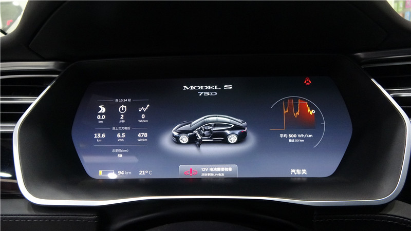 特斯拉model s实拍图 中控大屏看着真是太爽了
