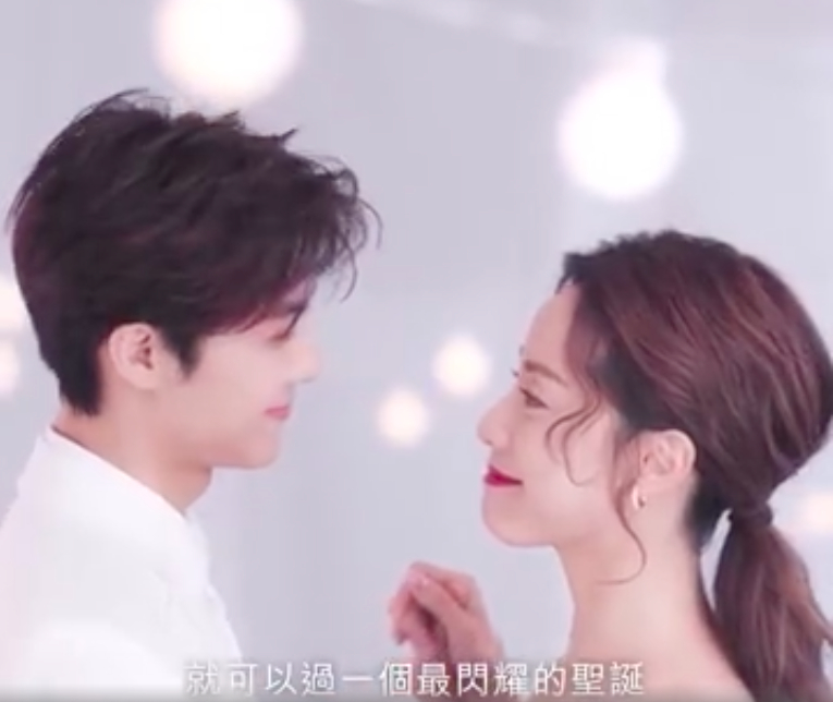 撒狗粮了!王子邱胜翊首度同框女友邓丽欣公开秀恩爱