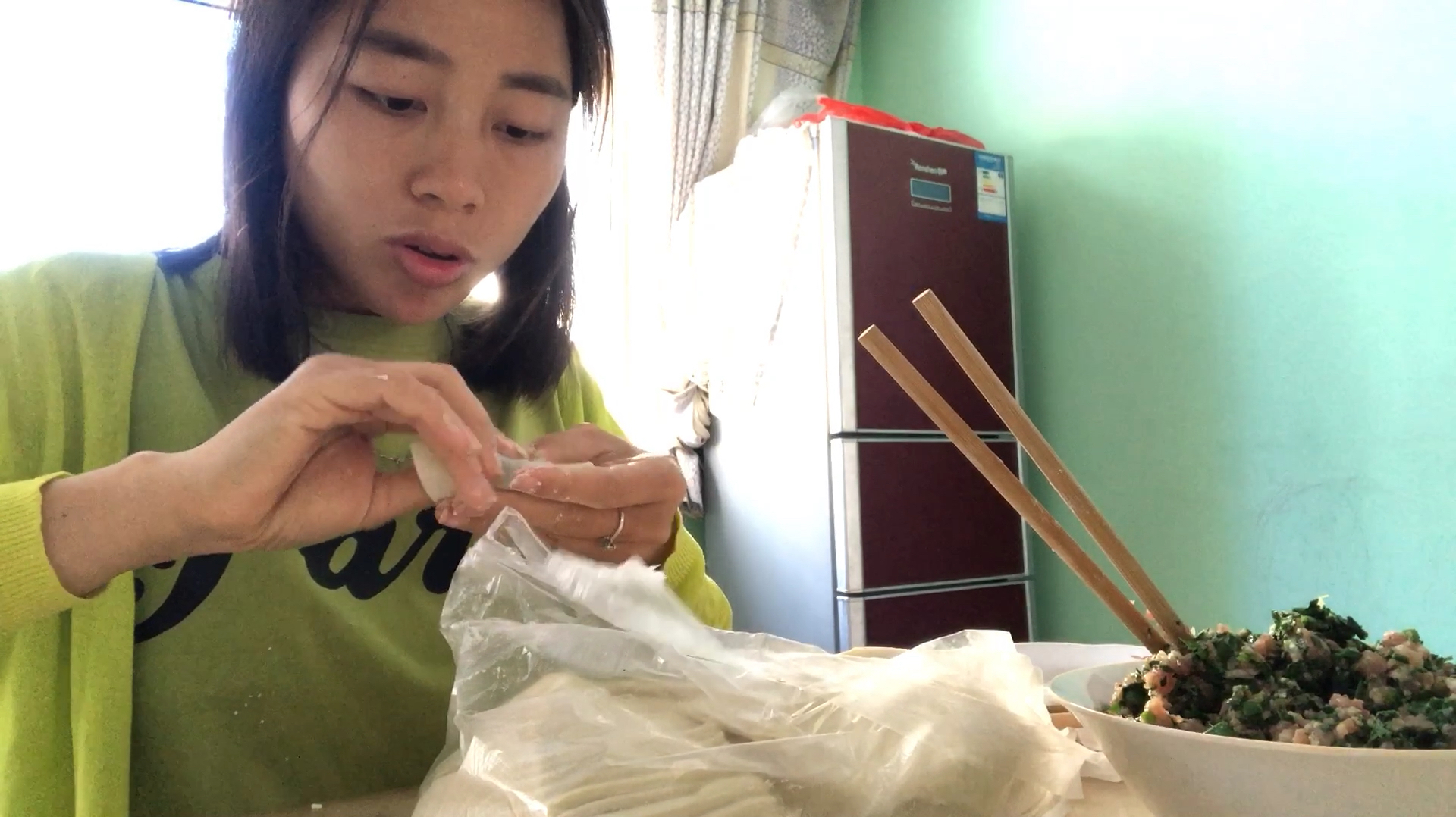 这种美食客家话叫清汤、江西客家人PK江苏看下哪个包的更有食欲?