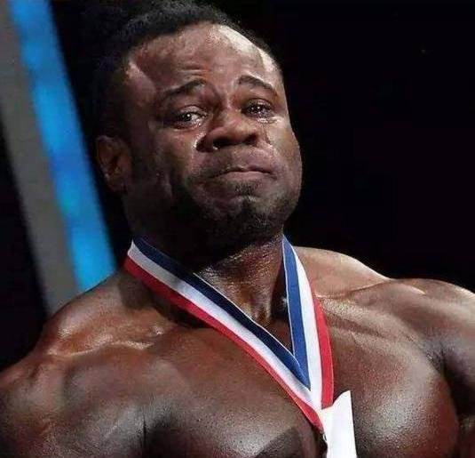 肌肉怪物凯格林,蜗居小公寓,吃最便宜的菜,却是健美界万年老二