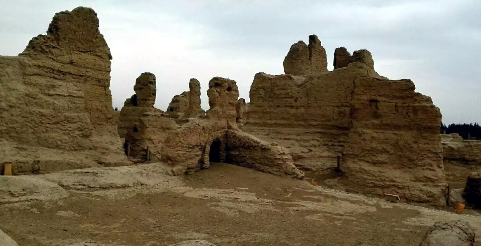 新疆游:车师国,交河故城遗址一瞥