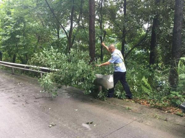 警事日记︱我眼中的彭永胜