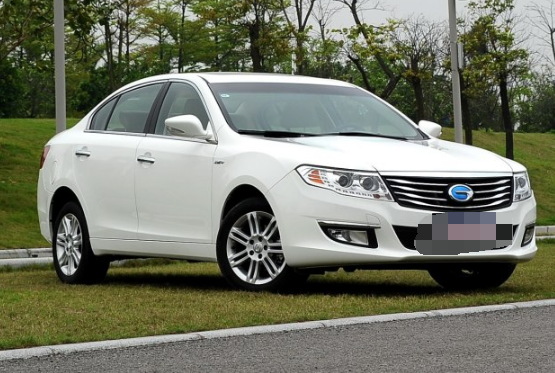 广汽乘用车-传祺ga5新能源,给人一种不一样感觉,设计理念很霸气