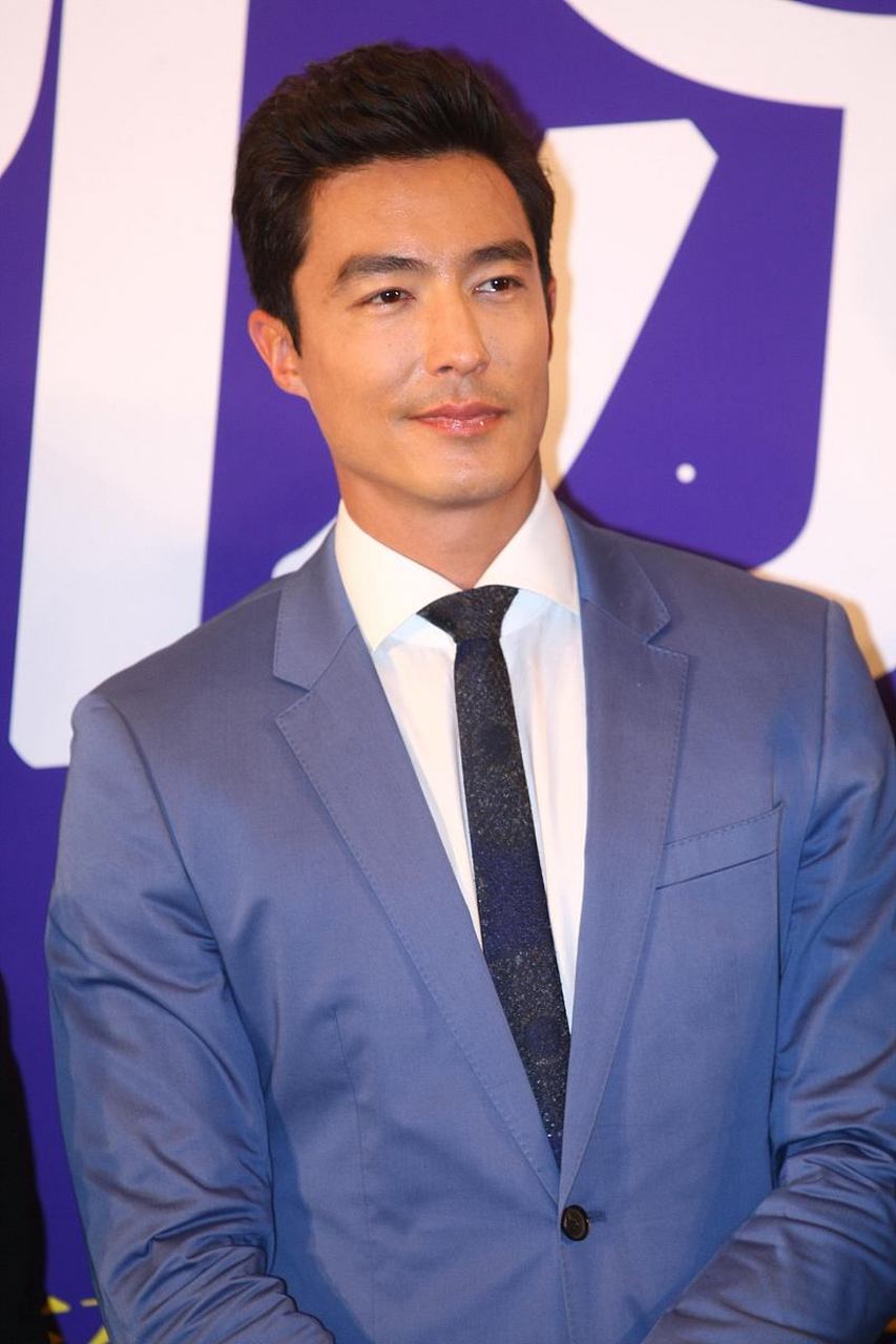 韩国混血男演员 daniel henney,这张英俊帅气的脸相信大家都不陌生