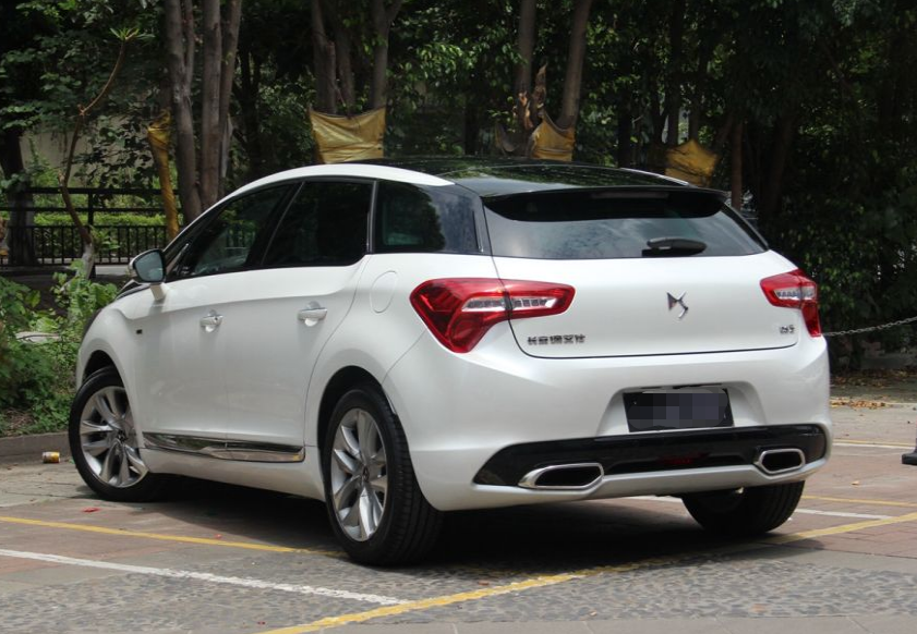 长安psa-ds5符合大众的审美,在外很受欢迎,具有超高的运动范